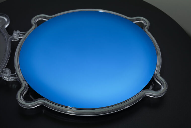 Uniform BTO grown on 300 mm Silicon wafer